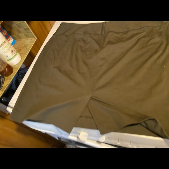 Skirt - Picture 2 of 3